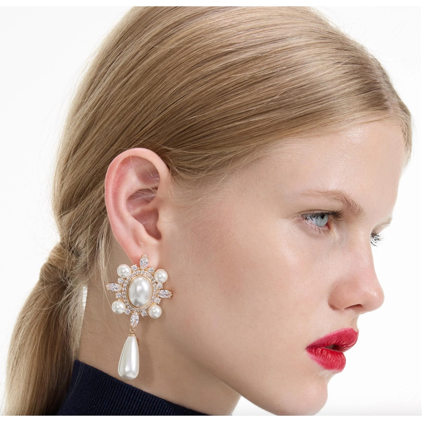 Gold Pearl Droplet Earrings
